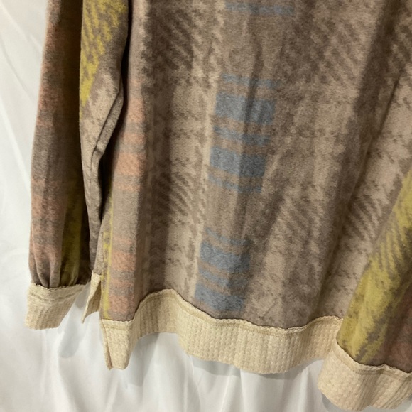 Saints and Hearts Womens Plaid Soft Sweater Size Large Multi Color - Picture 10 of 16